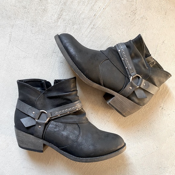 Maurices Shoes - Maurices booties. Size 8.5
